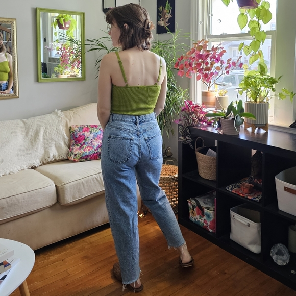 PacSun Mom Jeans Frayed Hem - Picture 2 of 8